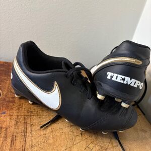 Nike Black White Gold Tiempo Soccer Cleats youth 3 good preworn condition